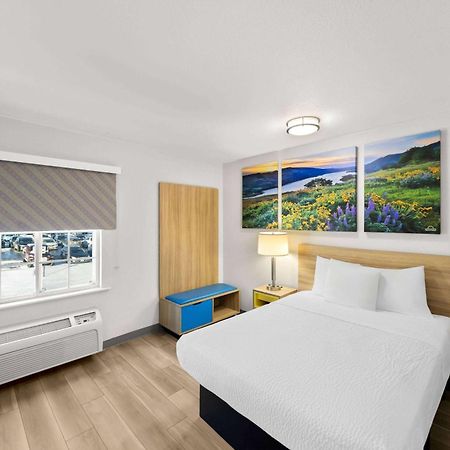 Days Inn & Suites By Wyndham Rochester South Exteriér fotografie