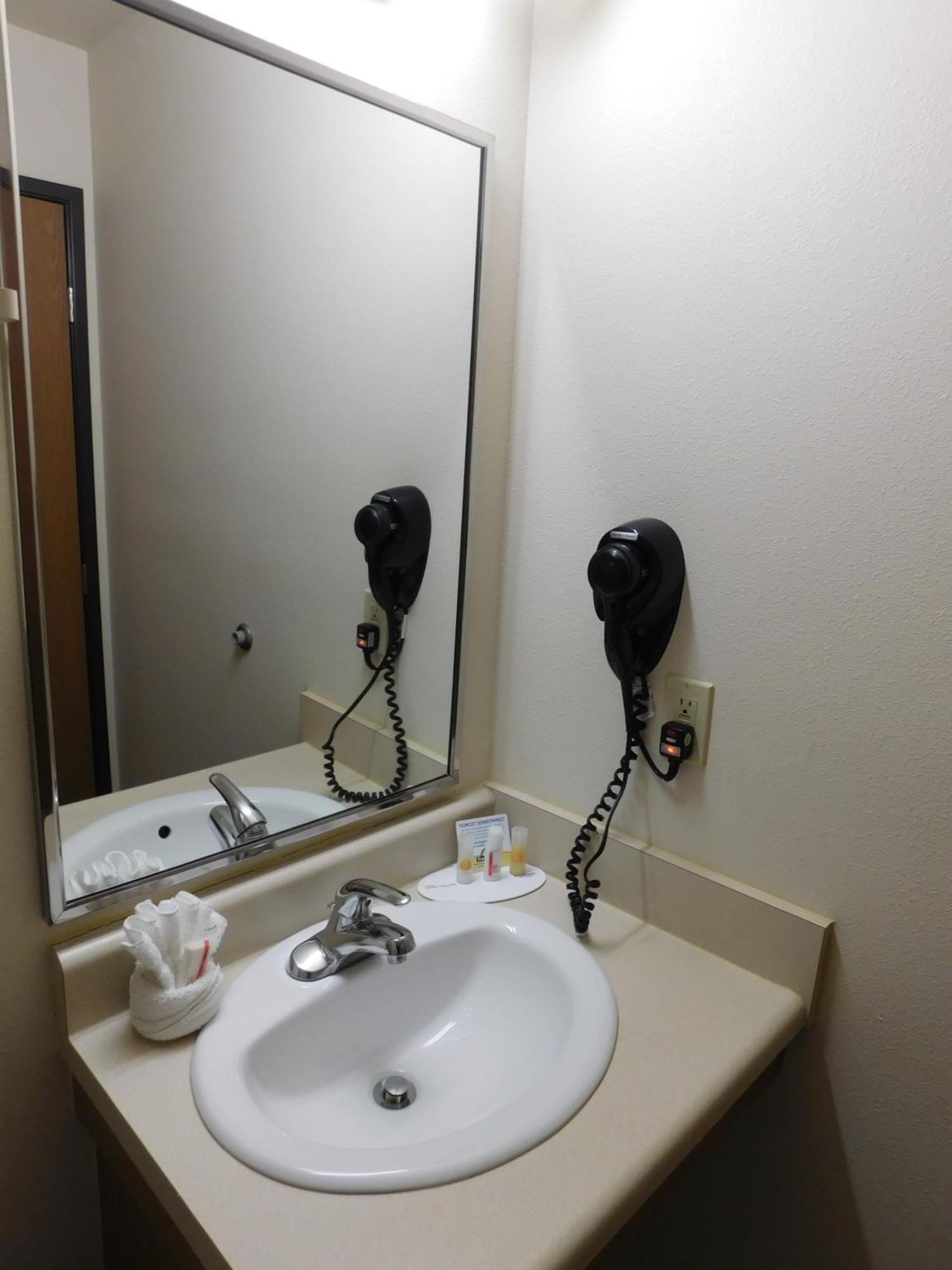 Days Inn & Suites By Wyndham Rochester South Pokoj fotografie