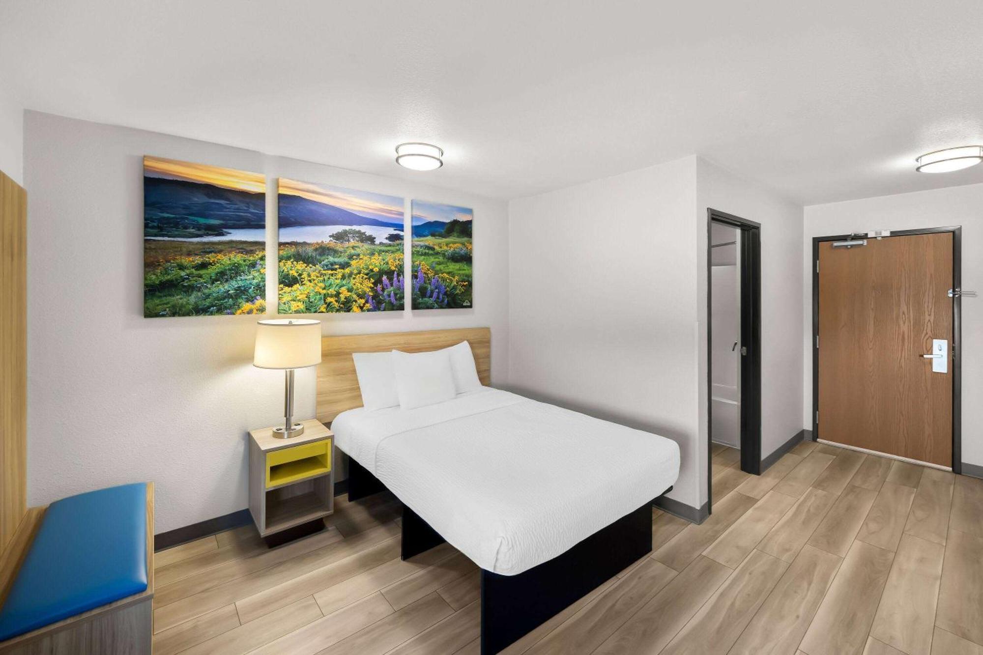 Days Inn & Suites By Wyndham Rochester South Exteriér fotografie