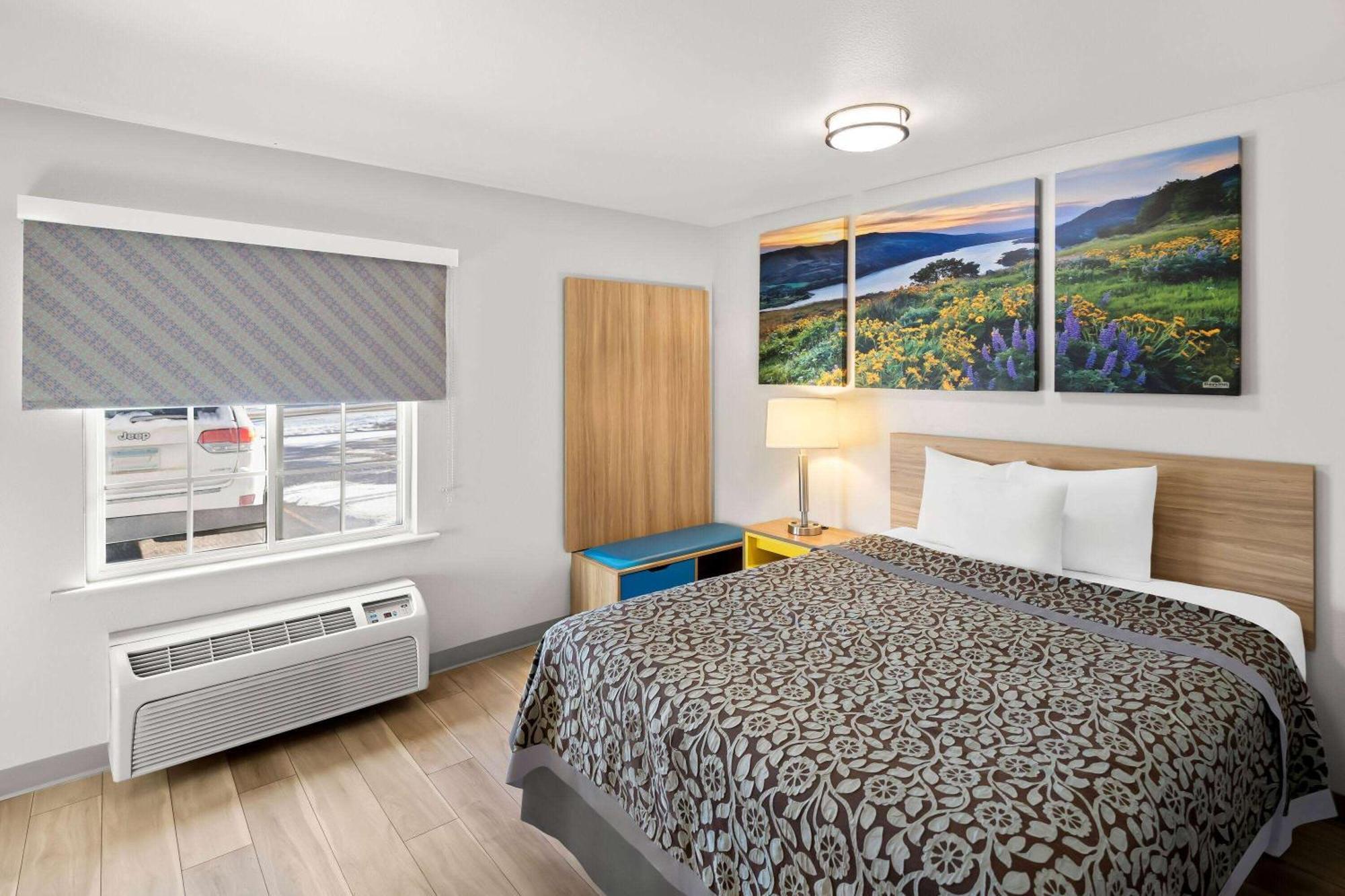 Days Inn & Suites By Wyndham Rochester South Exteriér fotografie